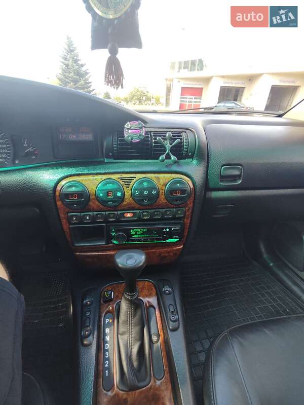 Седан Opel Omega 1998 в Запорожье