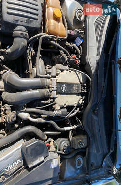 Седан Opel Omega 1998 в 