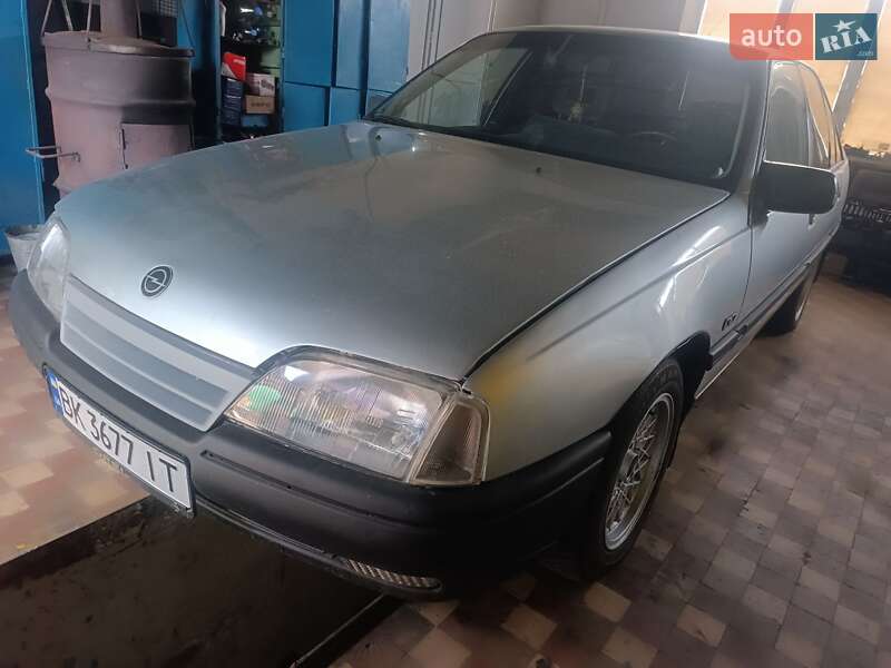 Седан Opel Omega 1987 в Ровно фото 9 Седан Opel Omega 1987 в Ровно
