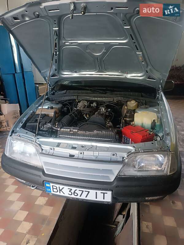 Седан Opel Omega 1987 в Ровно фото 14 Седан Opel Omega 1987 в Ровно