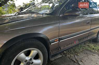 Седан Opel Omega 1998 в 