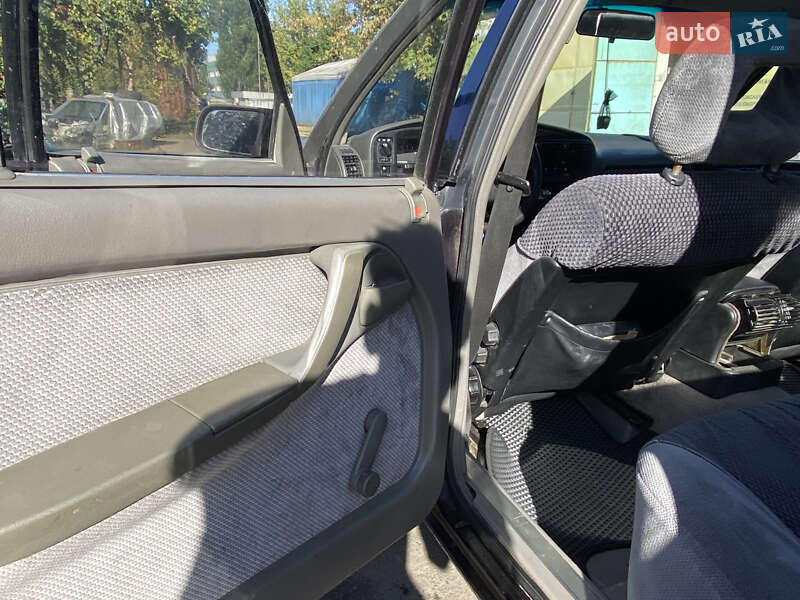Седан Opel Omega 1991 в Києві