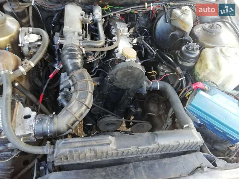 Седан Opel Omega 1988 в Сумах