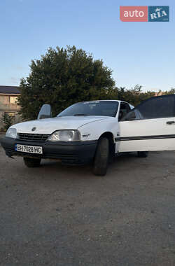 Седан Opel Omega 1989 в Николаеве