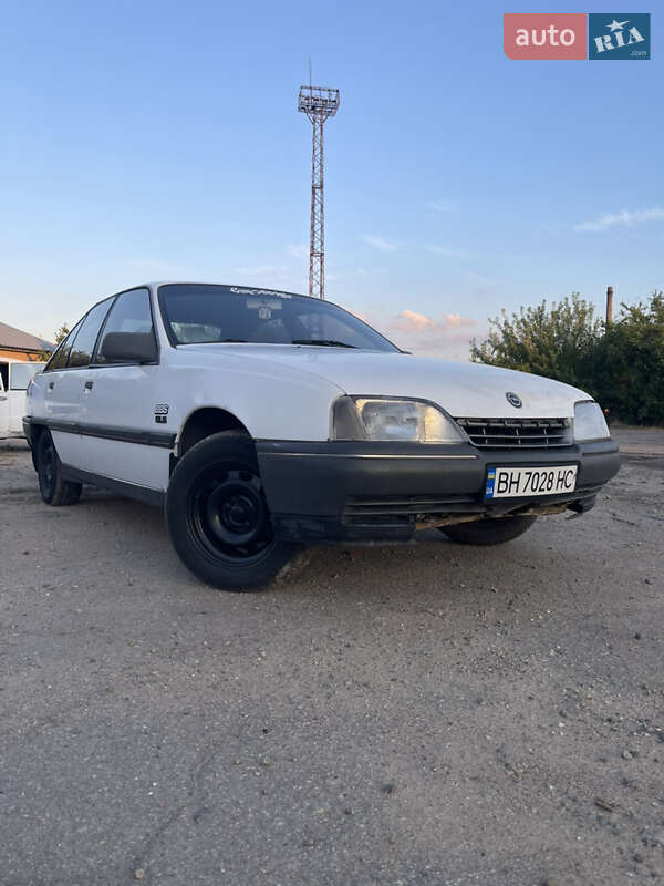 Седан Opel Omega 1989 в Николаеве фото 4 Седан Opel Omega 1989 в Николаеве
