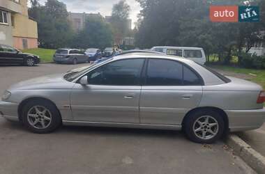 Седан Opel Omega 2000 в Львове