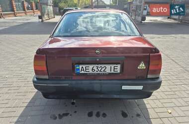Седан Opel Omega 1989 в Новомосковську