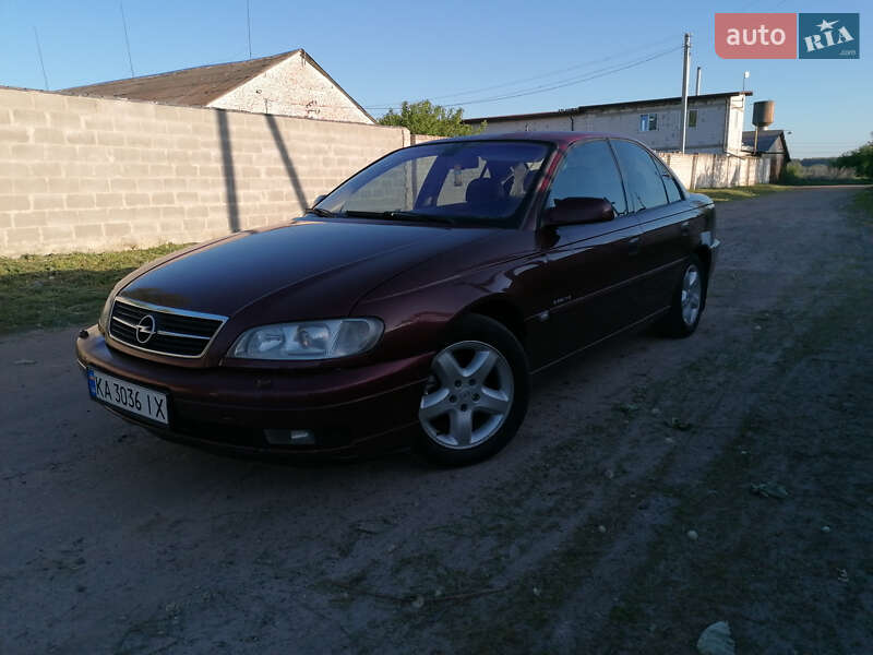 Седан Opel Omega 2002 в 