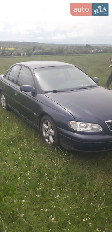 Седан Opel Omega 2001 в Гвоздеце
