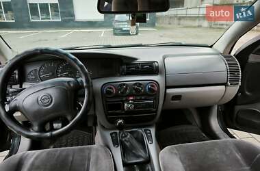 Универсал Opel Omega 1995 в 