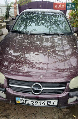 Седан Opel Omega 1995 в Гайвороне
