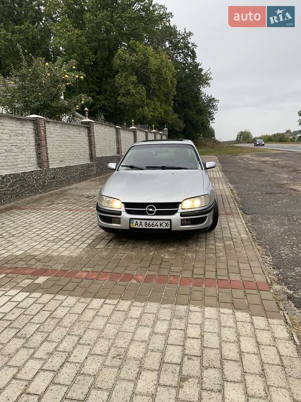 Седан Opel Omega 1998 в Житомире