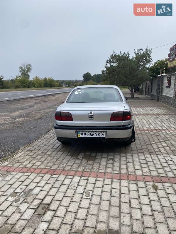 Седан Opel Omega 1998 в Житомире