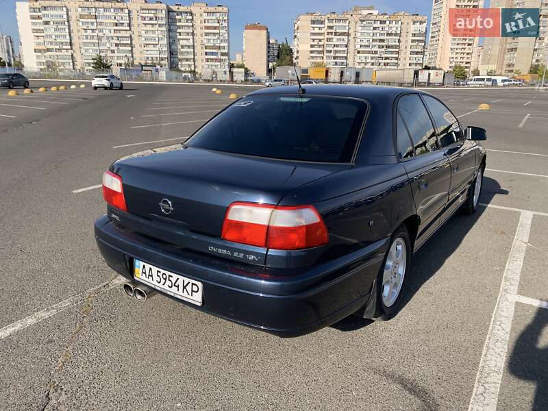 Седан Opel Omega 2000 в Киеве