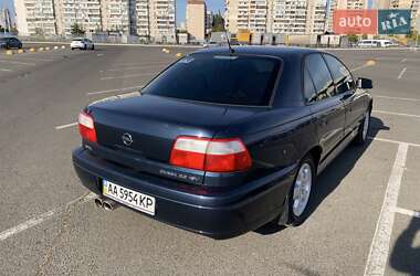 Седан Opel Omega 2000 в 