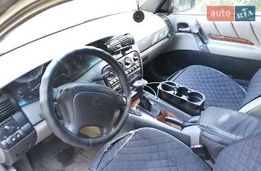Седан Opel Omega 1995 в 