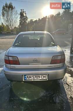 Седан Opel Omega 2001 в 