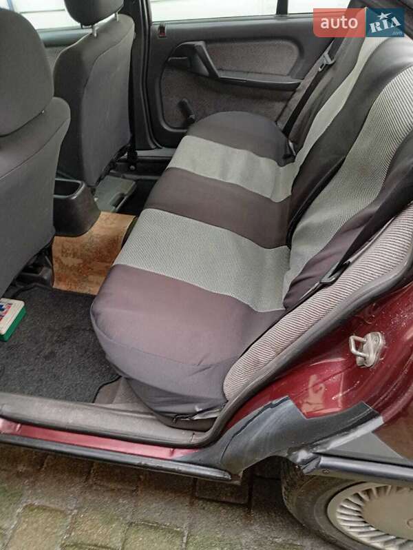 Седан Opel Omega 1989 в Рівному