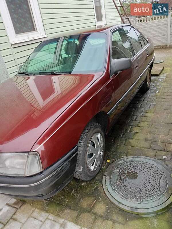 Седан Opel Omega 1989 в Рівному