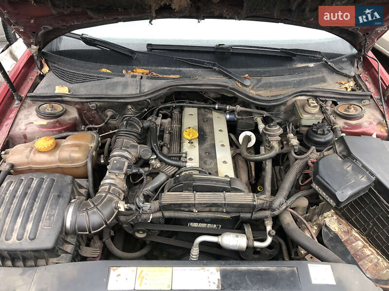 Седан Opel Omega 1999 в Чернигове