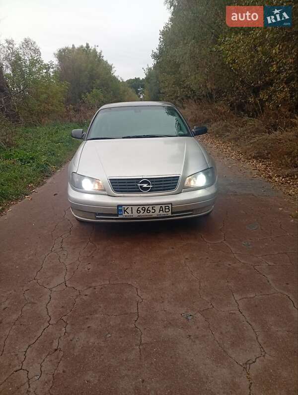 Opel Omega 2003