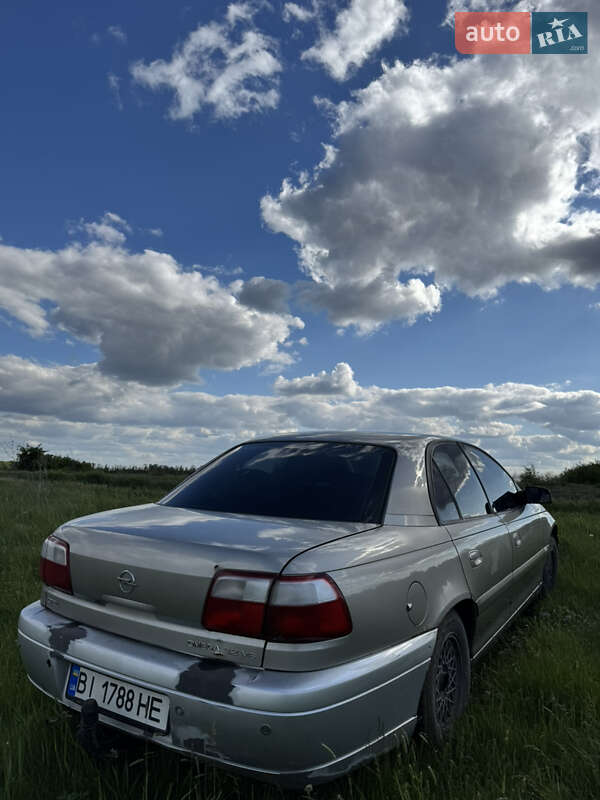 Седан Opel Omega 2002 в Полтаве