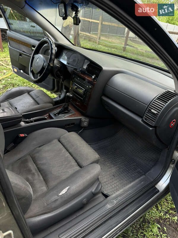 Седан Opel Omega 2002 в Полтаве