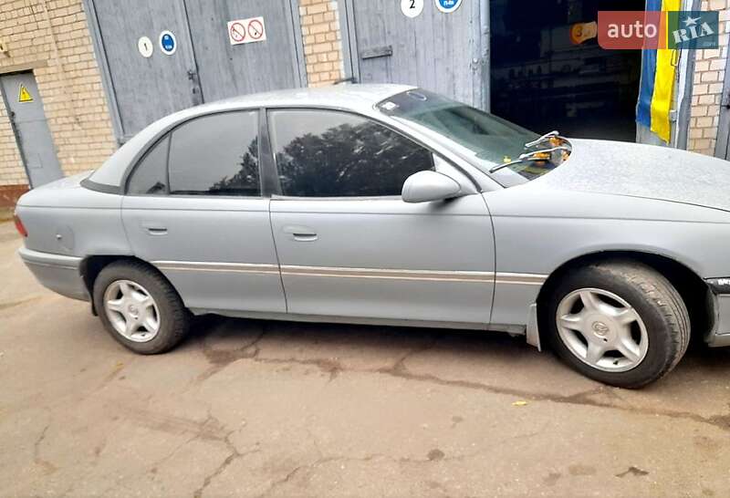 Седан Opel Omega 1996 в Днепре фото 2 Седан Opel Omega 1996 в Днепре