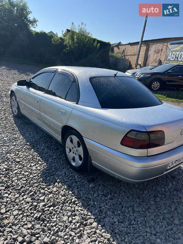 Седан Opel Omega 2000 в Путивле фото 5 Седан Opel Omega 2000 в Путивле
