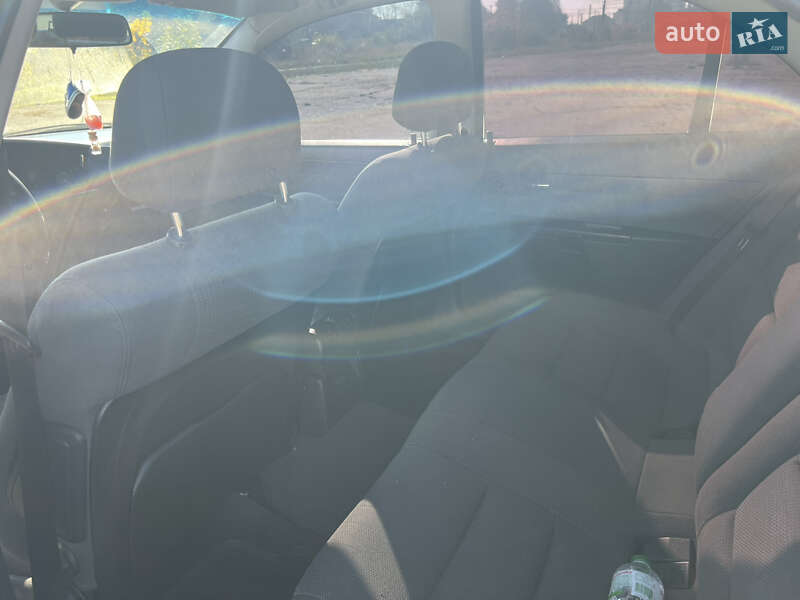 Седан Opel Omega 2001 в Виннице фото 6 Седан Opel Omega 2001 в Виннице