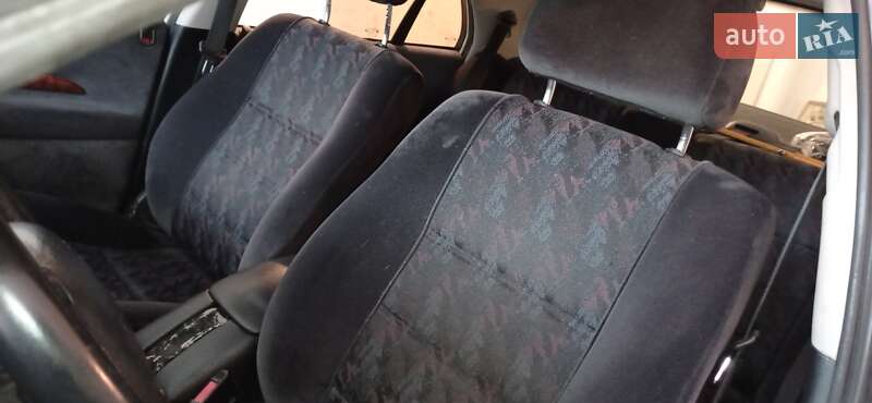 Седан Opel Omega 1999 в Киеве