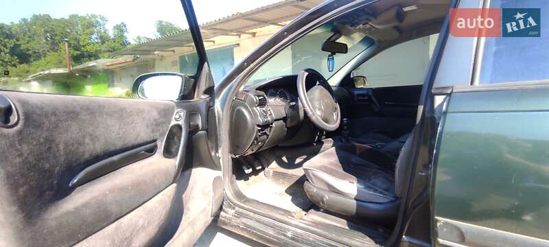 Седан Opel Omega 1995 в Новому Розділі