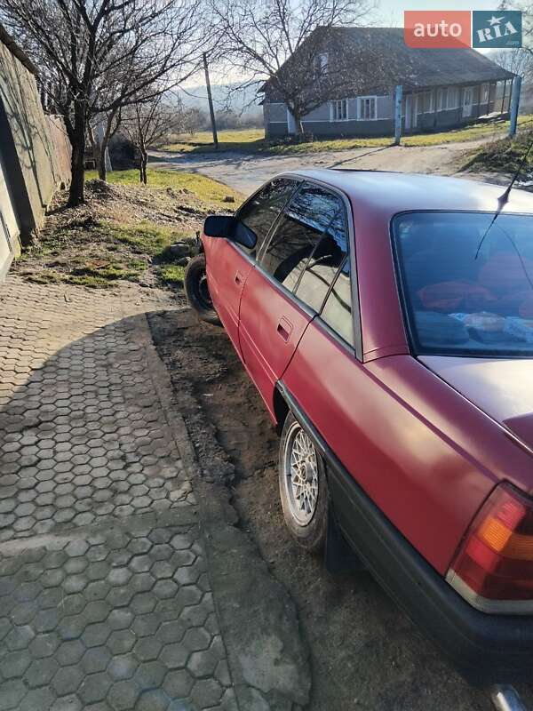 Седан Opel Omega 1988 в Хотине фото 2 Седан Opel Omega 1988 в Хотине