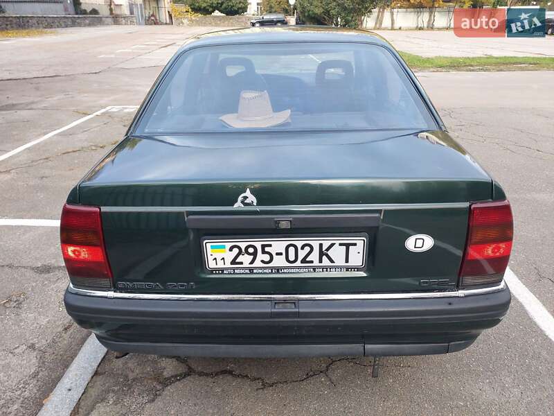 Седан Opel Omega 1992 в Києві фото 7 Седан Opel Omega 1992 в Києві