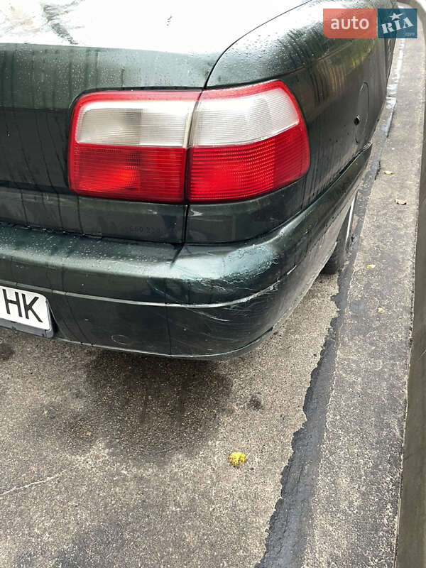Седан Opel Omega 2000 в Житомире