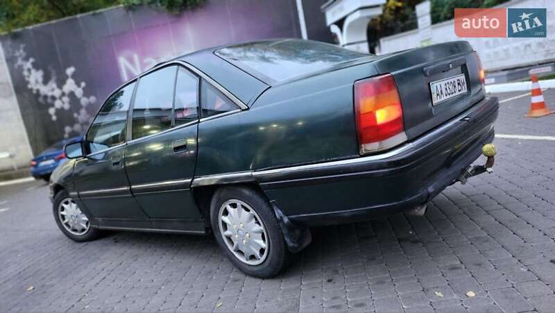 Седан Opel Omega 1992 в Киеве фото 7 Седан Opel Omega 1992 в Киеве