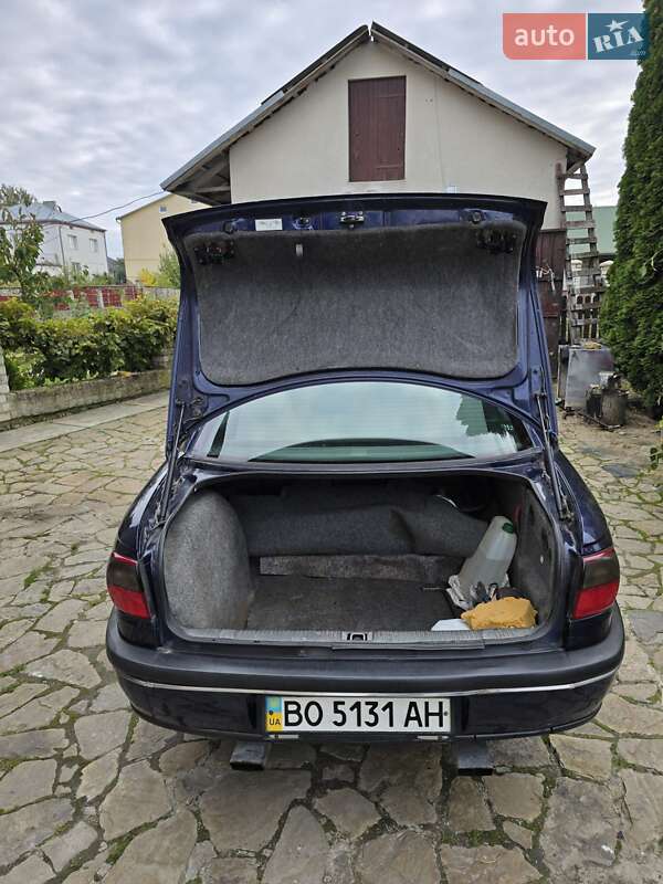 Седан Opel Omega 1997 в Тернополе