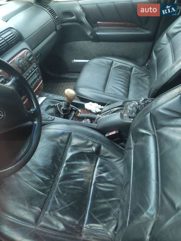 Універсал Opel Omega 1995 в Львові