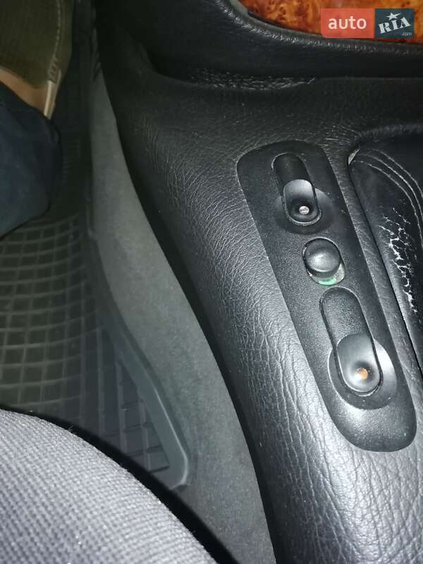 Седан Opel Omega 1998 в Кривом Роге