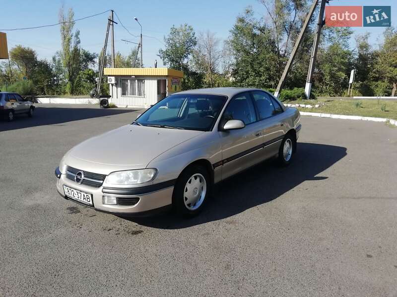 Седан Opel Omega 1998 в Кривом Роге