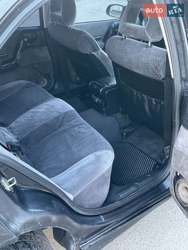Седан Opel Omega 1995 в Києві фото 7 Седан Opel Omega 1995 в Києві