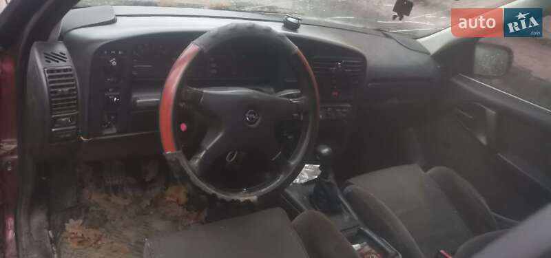 Седан Opel Omega 1992 в Владимире фото 5 Седан Opel Omega 1992 в Владимире