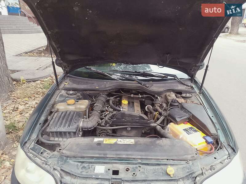 Седан Opel Omega 1994 в Каменском фото 5 Седан Opel Omega 1994 в Каменском
