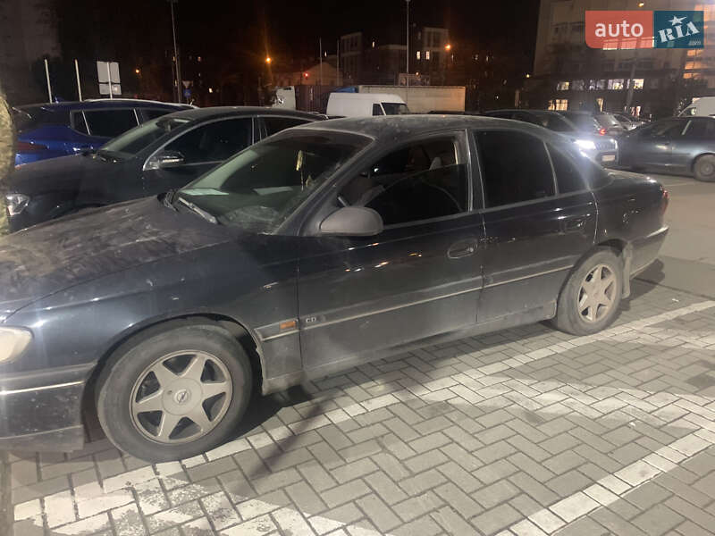 Седан Opel Omega 1996 в Львове