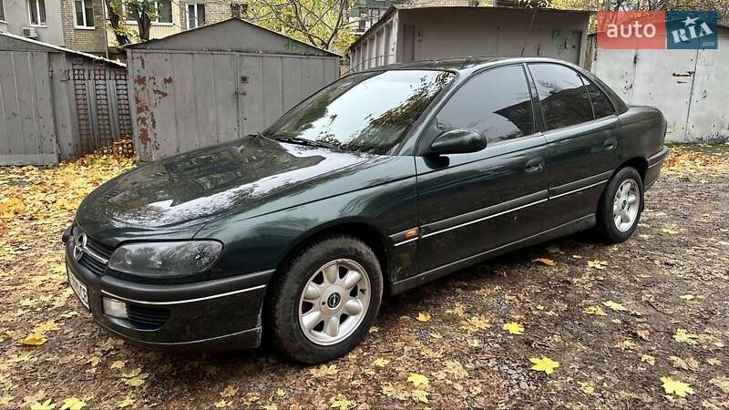 Седан Opel Omega 1997 в Харькове