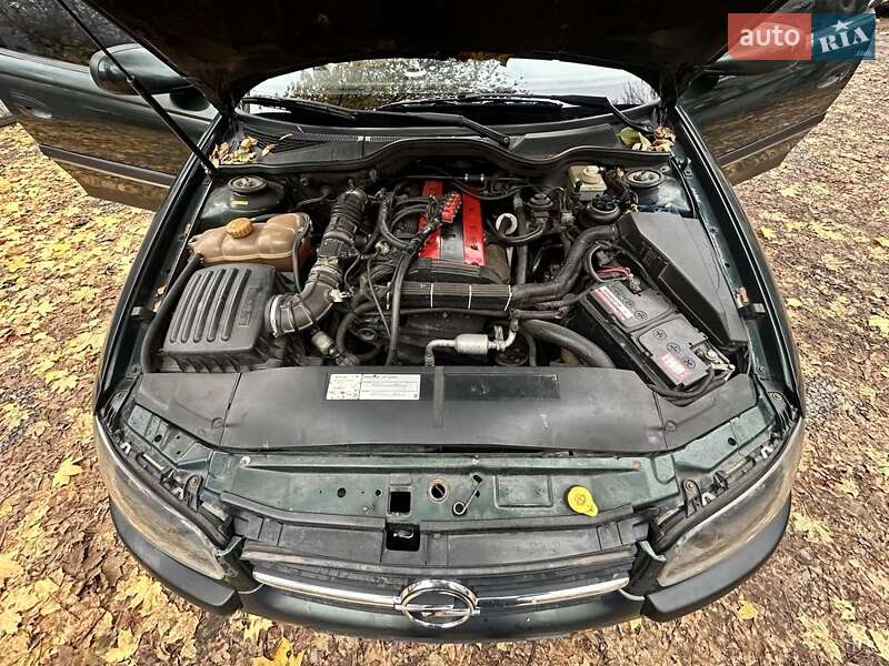Седан Opel Omega 1997 в Харькове