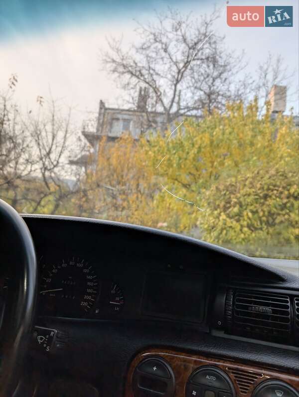 Седан Opel Omega 1997 в Днепре