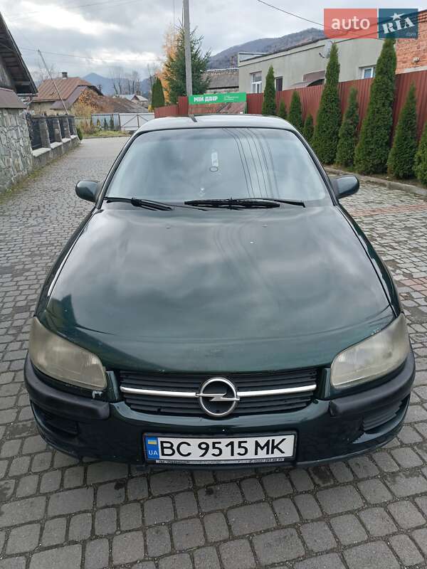 Седан Opel Omega 1995 в Сколе