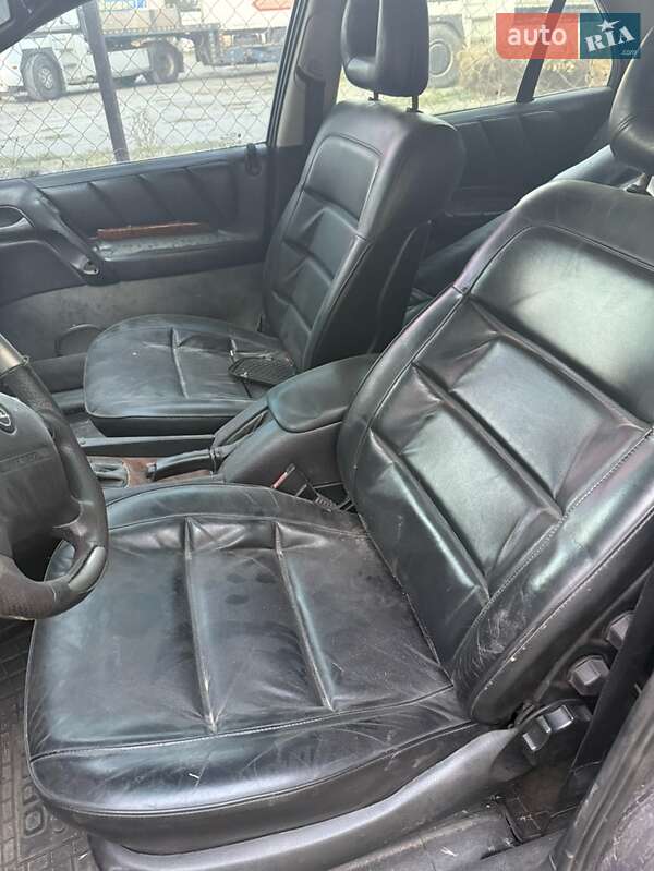 Седан Opel Omega 1995 в Дніпрі