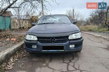 Седан Opel Omega 1998 в Краматорську